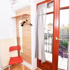 Отель City Central Hostel Польша, Вроцлав - отзывы, цены и фото номеров - забронировать отель City Central Hostel онлайн балкон