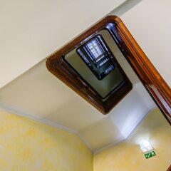 Hotel Avenida Park сейф в номере