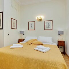 Отель Eats & Sheets Colosseo Рим комната для гостей фото 5