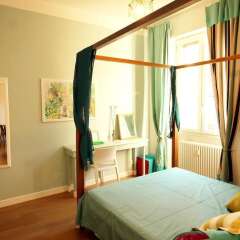 Апартаменты Colorful and Lively Vatican Apartment комната для гостей фото 3