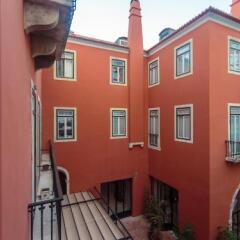Отель Dear Lisbon Gallery House Лиссабон