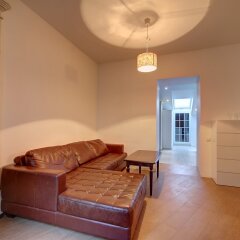 Гостиница Stn Apartments Near Hermitage в Санкт-Петербурге отзывы, цены и фото номеров - забронировать гостиницу Stn Apartments Near Hermitage онлайн Санкт-Петербург комната для гостей фото 4