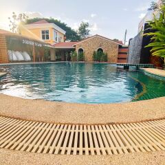 Отель OYO 109 Ozone Prime Resort Паттайя бассейн фото 3