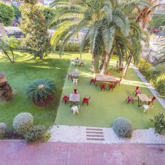 Отель Checkin Valencia Валенсия приотельная территория