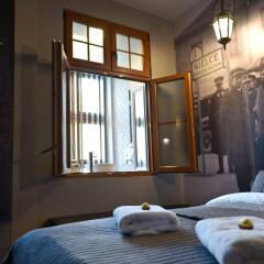 Отель La Gioia Grey Stylish Apartments Польша, Краков - отзывы, цены и фото номеров - забронировать отель La Gioia Grey Stylish Apartments онлайн комната для гостей фото 4