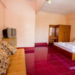 Baan Lukkan Hostel Патонг комната для гостей фото 5