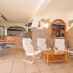 Отель Hostal Rosalia питание