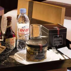 Hotel Mondial в номере