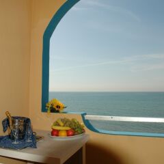 Отель Grand Hotel Dei Cesari Dependance Италия, Анцио - отзывы, цены и фото номеров - забронировать отель Grand Hotel Dei Cesari Dependance онлайн балкон