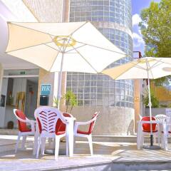 Отель Hostal Residencia Molins Park фото 4