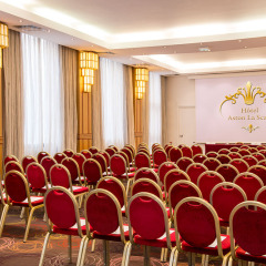 Отель Hôtel Aston La Scala с домашними животными