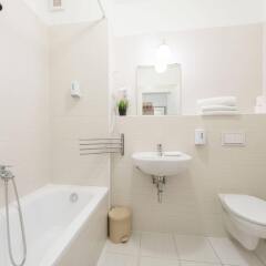 Отель Prince Apartments Венгрия, Будапешт - 4 отзыва об отеле, цены и фото номеров - забронировать отель Prince Apartments онлайн ванная