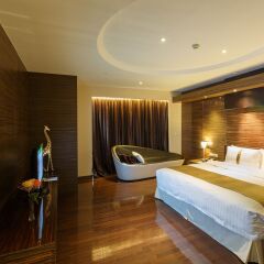 Отель Holiday Inn Shanghai Hongqiao West сауна