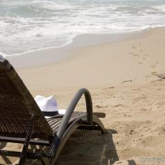 Отель Venus Beach Hotel Кипр, Пафос - 3 отзыва об отеле, цены и фото номеров - забронировать отель Venus Beach Hotel онлайн пляж фото 2