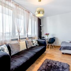 Отель ClickTheFlat Golden Terraces Apartment Польша, Варшава - отзывы, цены и фото номеров - забронировать отель ClickTheFlat Golden Terraces Apartment онлайн комната для гостей фото 3