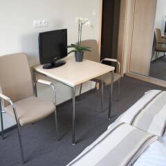 Hotel Mtj удобства в номере
