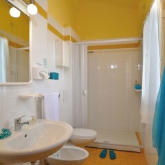 Hotel Capri Римини ванная фото 3