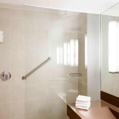 Hotel Novotel Mexico City Santa Fe ванная