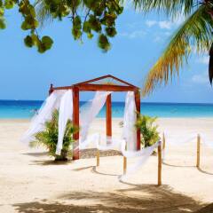 Отель Couples Swept Away All Inclusive