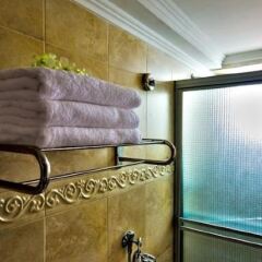 Hotel Bahia Suites ванная