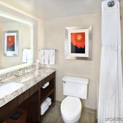 DoubleTree by Hilton San Francisco Airport in Burlingame, United States of America from 196$, photos, reviews - zenhotels.com bathroom
