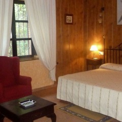 Hotel Rural Soterraña сейф в номере