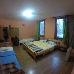 Отель Hikers Hostel Болгария, Пловдив - отзывы, цены и фото номеров - забронировать отель Hikers Hostel онлайн комната для гостей фото 3