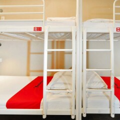 RedDoorz Hostel near Chinatown MRT Сингапур комната для гостей