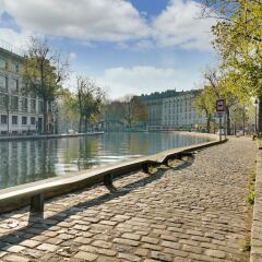 Отель Appartement Paris centre Canal St Martin