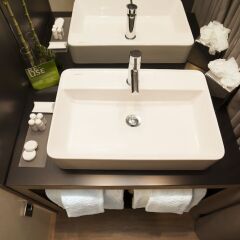 Отель Star Inn Lisbon Aeroporto Португалия, Лиссабон - 9 отзывов об отеле, цены и фото номеров - забронировать отель Star Inn Lisbon Aeroporto онлайн ванная
