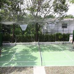 Апартаменты Montara Serviced Apartment Thonglor 25 Бангкок спортивное сооружение