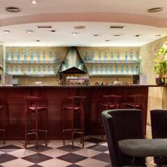 Hotel Silken Rona Dalba гостиничный бар