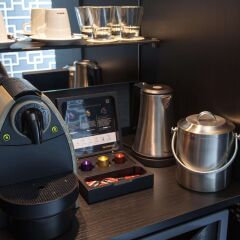 DoubleTree by Hilton Hotel Amsterdam - NDSM Wharf удобства в номере фото 2