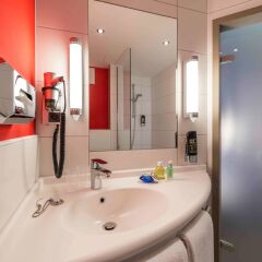 Отель Ibis Muenchen City Ost Мюнхен ванная