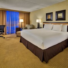DoubleTree by Hilton Chicago - Arlington Heights in Arlington Heights, United States of America from 160$, photos, reviews - zenhotels.com guestroom