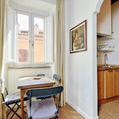 Апартаменты Trevi Lovely Terrace Apartment в номере
