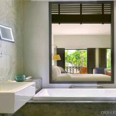 Отель Hilton Mauritius Resort & Spa Маврикий, Маврикий - 1 отзыв об отеле, цены и фото номеров - забронировать отель Hilton Mauritius Resort & Spa онлайн ванная фото 2