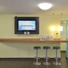 B&B Hotel Munchen Airport гостиничный бар