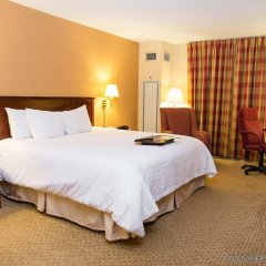 Отель Hampton Inn Columbus-North США, Колумбус - отзывы, цены и фото номеров - забронировать отель Hampton Inn Columbus-North онлайн комната для гостей фото 3