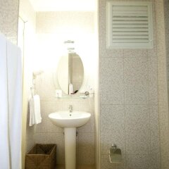 Megapole Hotel Турция, Измир - отзывы, цены и фото номеров - забронировать отель Megapole Hotel онлайн ванная фото 2