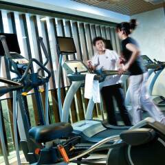 Отель Ramada Plaza Shunde фитнесс-зал