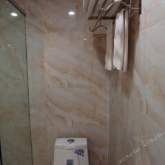 Отель Zheshang Business Hostel (Shenzhen Shangbu Road) Китай, Шэньчжэнь - отзывы, цены и фото номеров - забронировать отель Zheshang Business Hostel (Shenzhen Shangbu Road) онлайн ванная