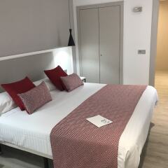 Hotel Silken Rona Dalba комната для гостей фото 5
