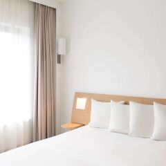 Отель Novotel Berlin Am Tiergarten Hotel Германия, Берлин - 2 отзыва об отеле, цены и фото номеров - забронировать отель Novotel Berlin Am Tiergarten Hotel онлайн комната для гостей фото 4