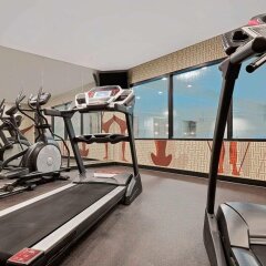 Отель Hawthorn Suites by Wyndham Columbus West фитнесс-зал фото 2