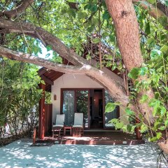 Отель Reethi Faru Resort фото 6