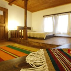 Отель Zlatna Oresha Guest House Болгария, Сливен - отзывы, цены и фото номеров - забронировать отель Zlatna Oresha Guest House онлайн комната для гостей