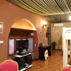 Village Utopia Backpackers Hostel интерьер отеля фото 2