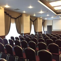 Отель Golden Tulip Varna Болгария, Варна - отзывы, цены и фото номеров - забронировать отель Golden Tulip Varna онлайн с домашними животными