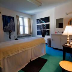 Отель Manoir dYouville комната для гостей фото 2